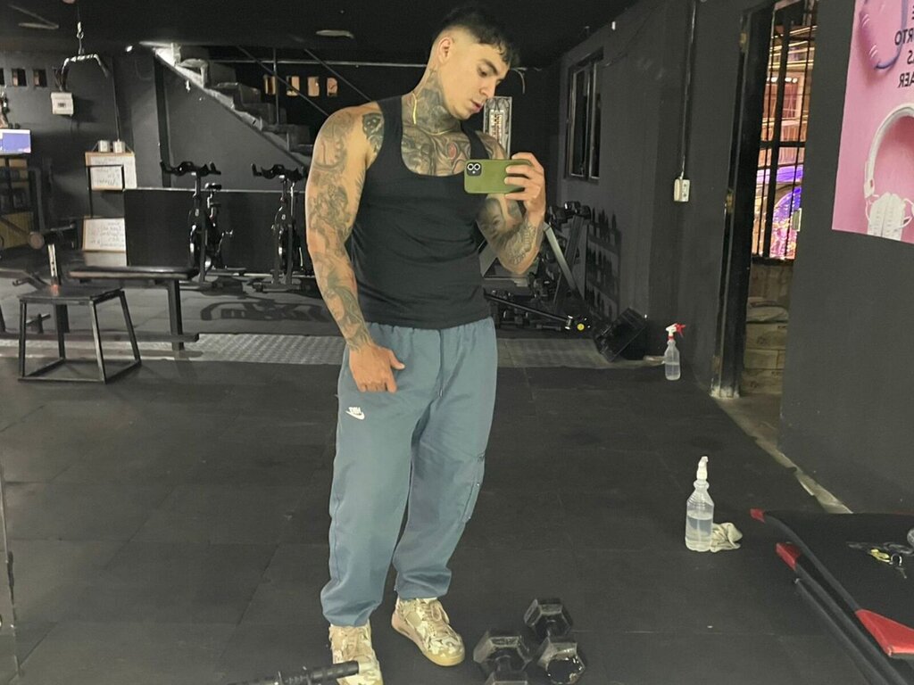 DerrickPierc's Webcam 