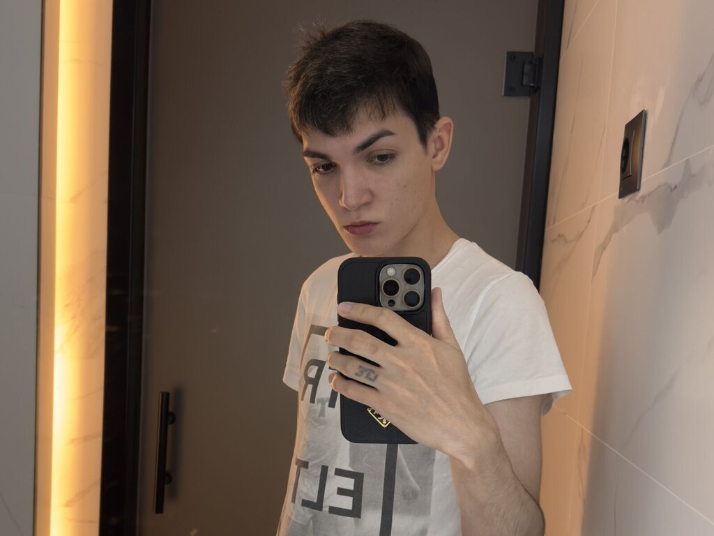 MatthewTwitty's Webcam 