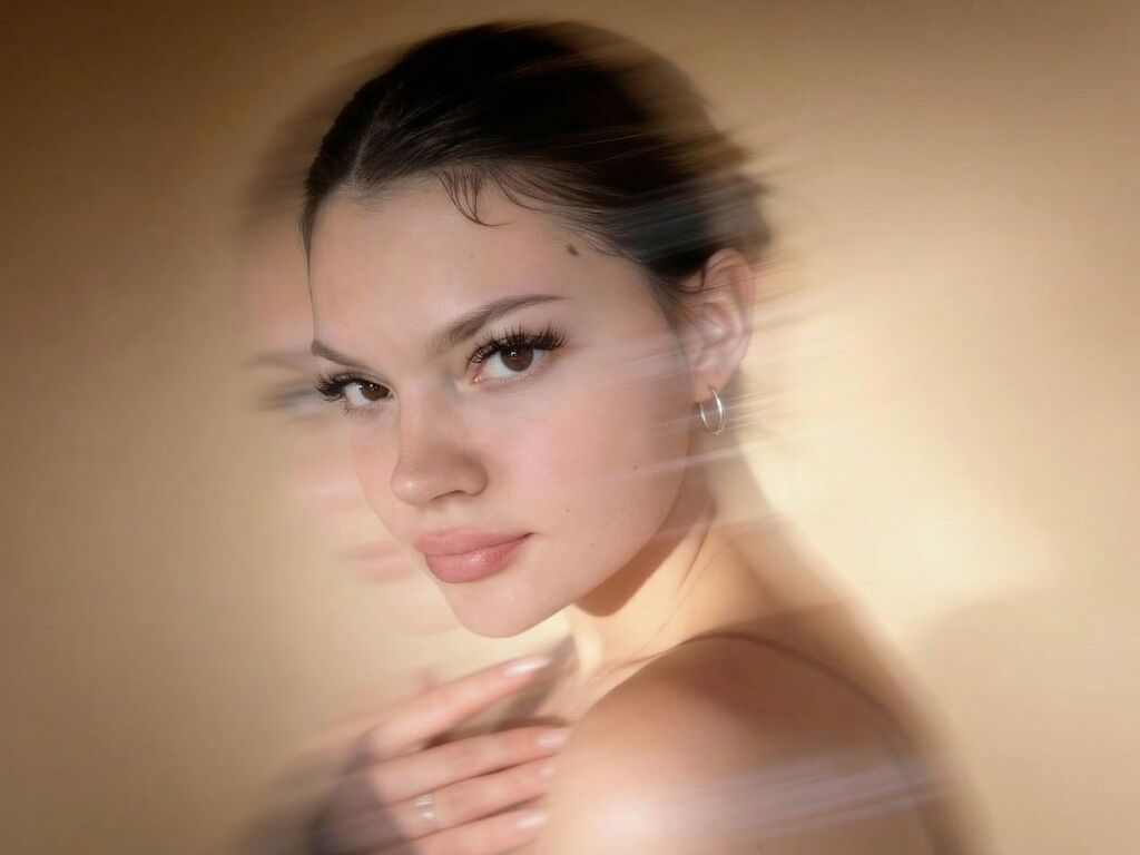 MonicaAlford's Webcam 